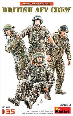 1/35 GERMAN ARTILLERY CREW RIDERS